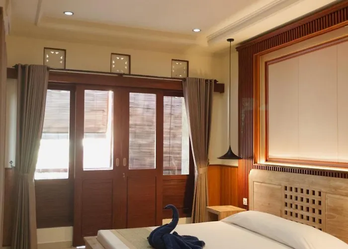 Bed & Breakfast Three Ayu Family House